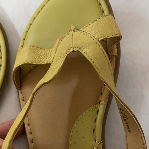 BOC Leather Sandals - Picture 7 of 8